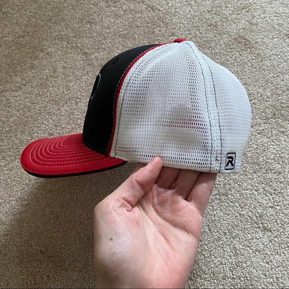 Black & red ‘Los Mickeys’ Mickey Mouse trucker hat - Picture 4 of 7